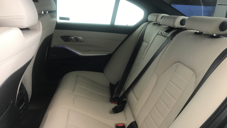 BMW 3 Series 320d M Sport 4dr Step Auto [Tech Pack] Diesel Saloon